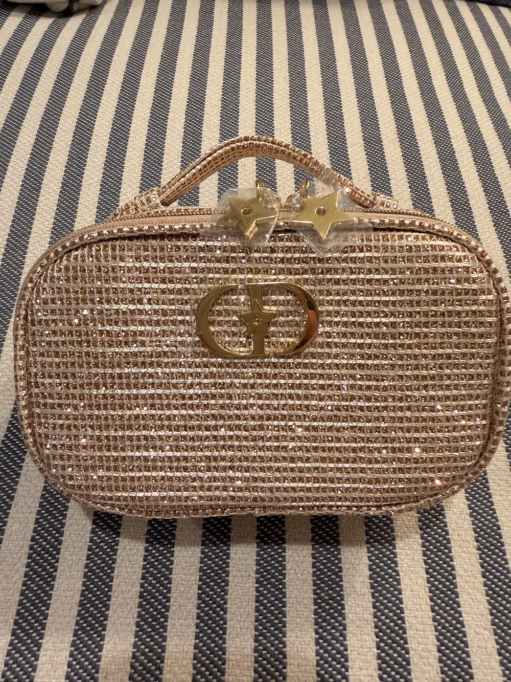 DIOR BEAUTY GOLD 🏆 VANITY COSMETICS MAKEUP CASE.  (Limited Edition!) ❤️